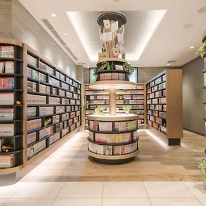 Quintessa Shinsaibashi Comic & Books *** Ōsaka